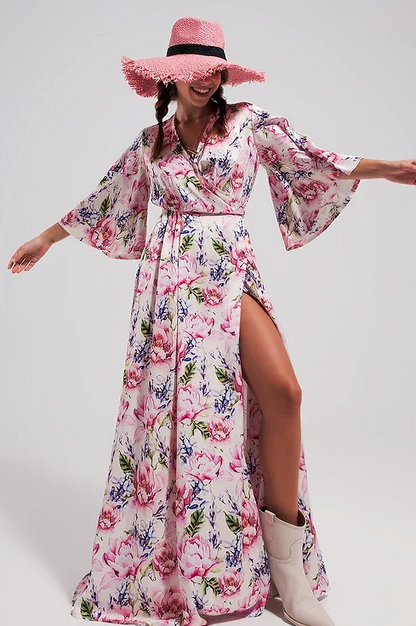 Maxikleid mit Flatterärmeln und rosa Blumenmuster