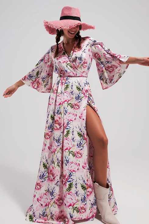 Maxikleid mit Flatterärmeln und rosa Blumenmuster